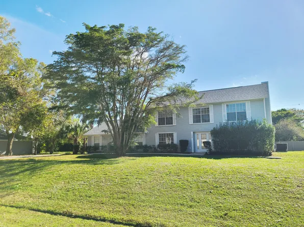 1950 SE Tickridge Road, Port St Lucie, FL 34952