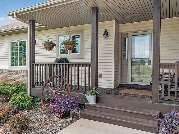 4th image of 718 209th Ln NW