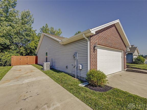 4th image of 2020 Jackson Ln