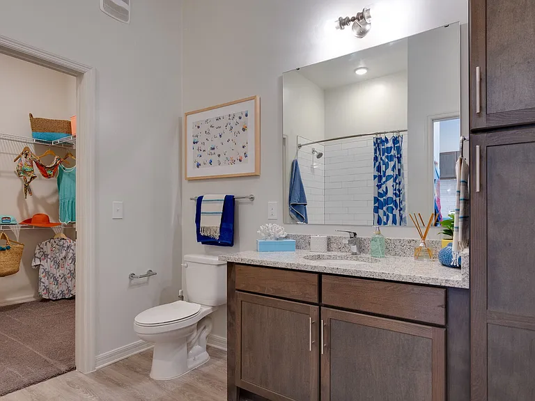 The Reef Apartments — Photo 25