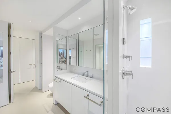 Sold by Compass | media 17
