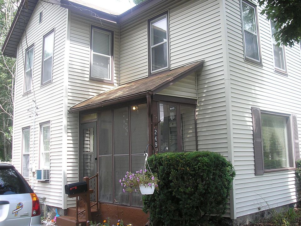 1st image of 249 Spencer St NE