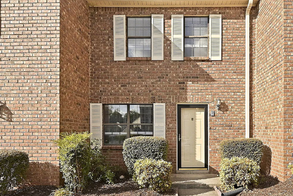 2 bed, 1.5 bath, 1116 sqft, $1,445 — Photo 4