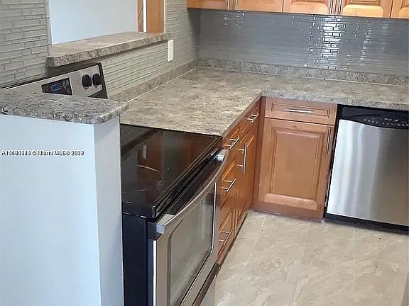 3rd image of 3049 NE 20th Ter Unit 1