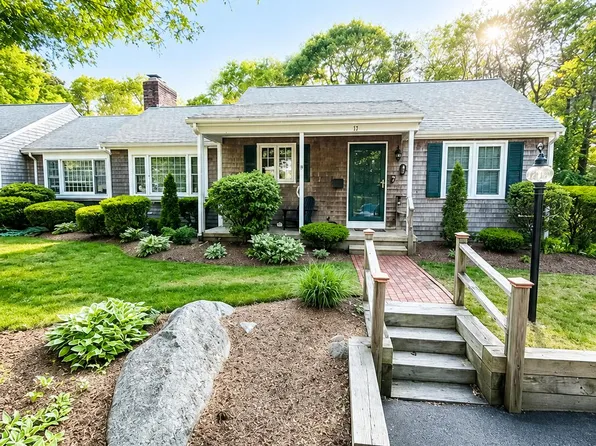 35 Debs Hill Road UNIT 35, Yarmouth Port, MA 02675