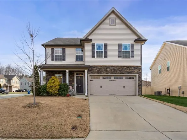 105 Emerald Dr, Gibsonville, NC 27249