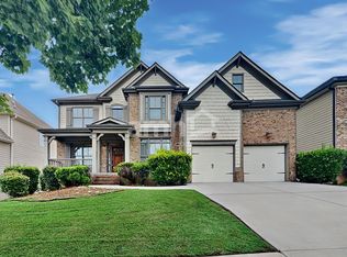 333 Silvertop Dr, Grayson, GA 30017