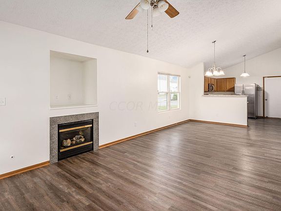 4th image of 1370 Hepatica St #37