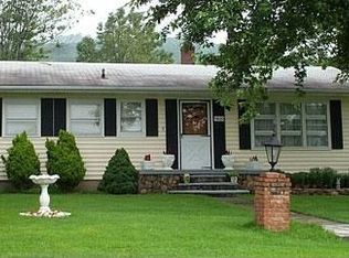 1920 Burma Rd, Salem, VA 24153