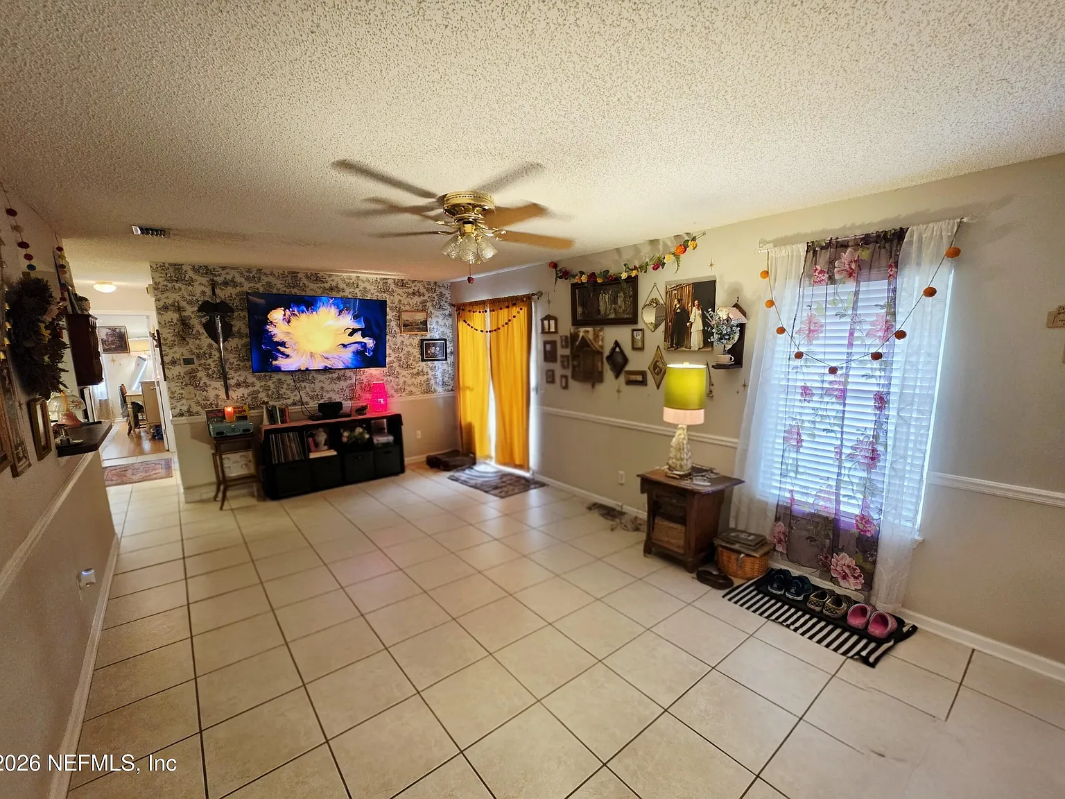 3 bed, 2.0 bath, 1197 sqft, $1,595 — Photo 4