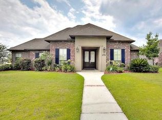 17646 W Purple Martin Ct, Baton Rouge, LA 70816