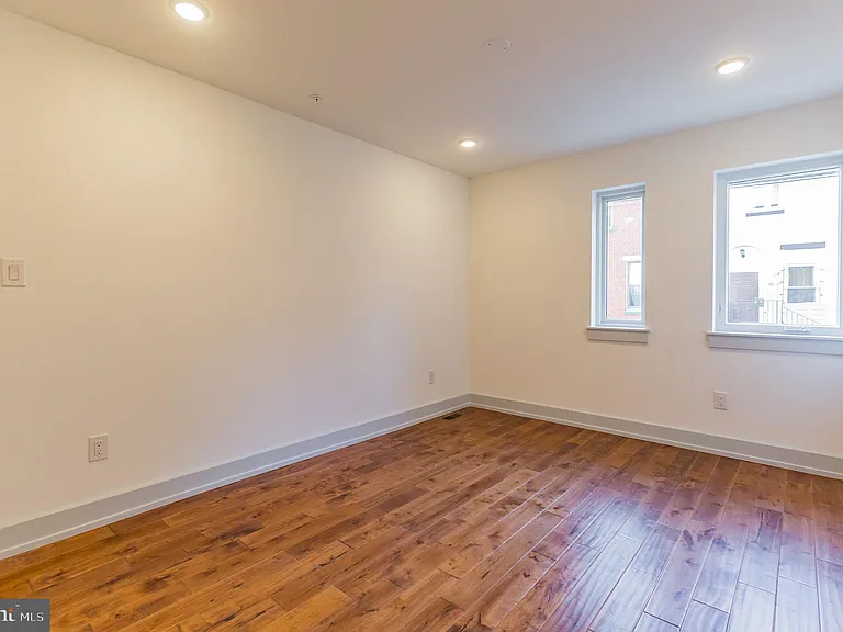 1513 Brown St #1 — Photo 8