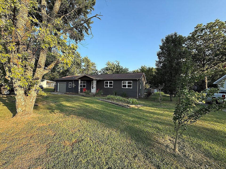 1st image of 106 Azalea St