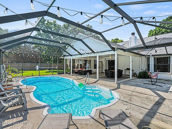 2nd image of 3369 Fan Palm Blvd