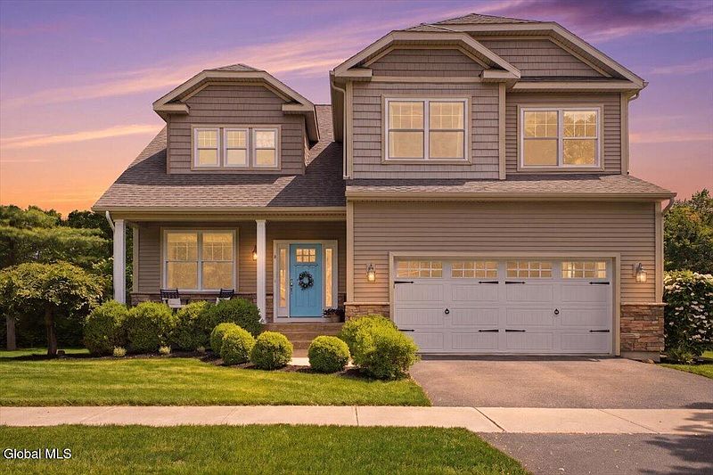 3rd image of 4 Annie Drive