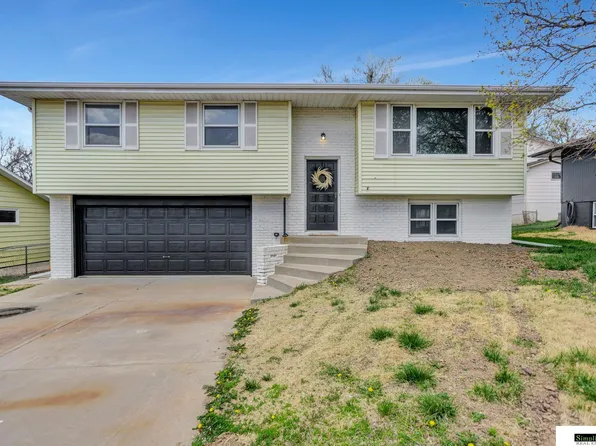 830 Manatt St, Lincoln, NE 68521