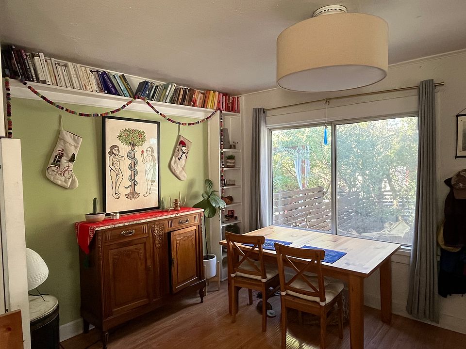 1st image of 3108 Carlyle St #1