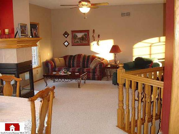 3rd image of 1754 Lakeland Dr