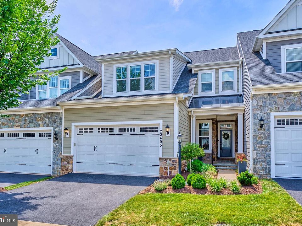 1st image of 23695 Cypress Glen Sq