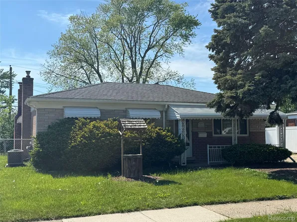 31263 Hayes Rd, Warren, MI 48088