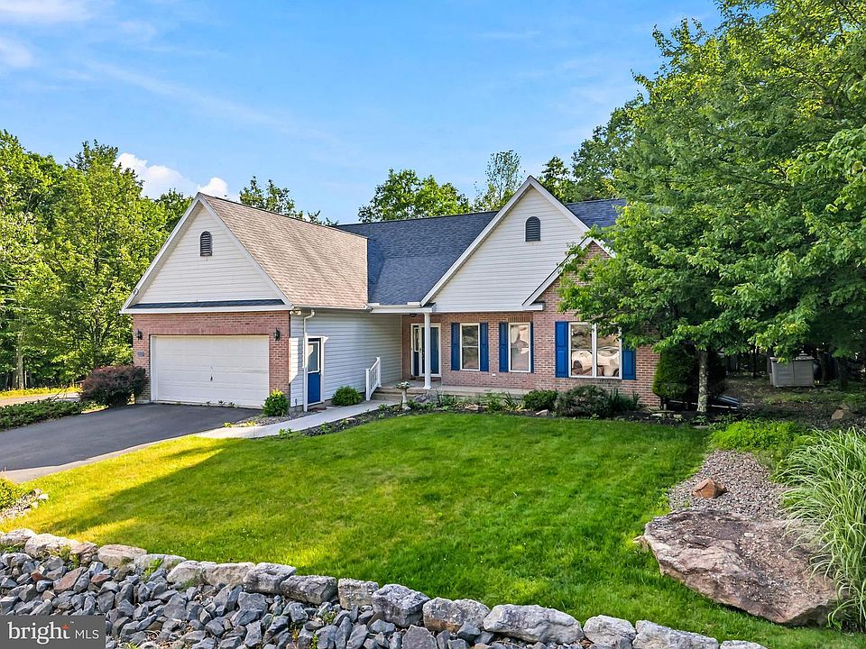 1st image of 1 Pinewood Cir