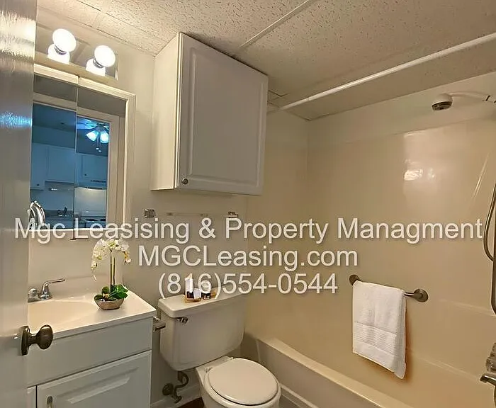 313 SE Grand Ave #1 — Photo 7