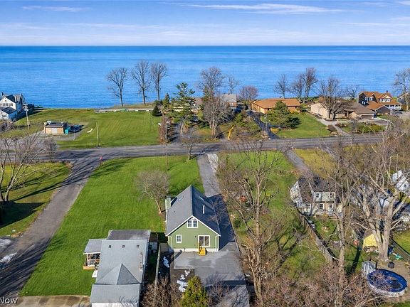 5th image of 33418 Lake Shore Blvd