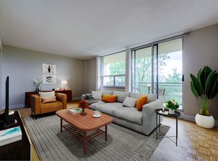155 Navy St, Oakville, ON L6J 2Z7