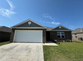 8309 E 162nd St S, Bixby, OK 74008