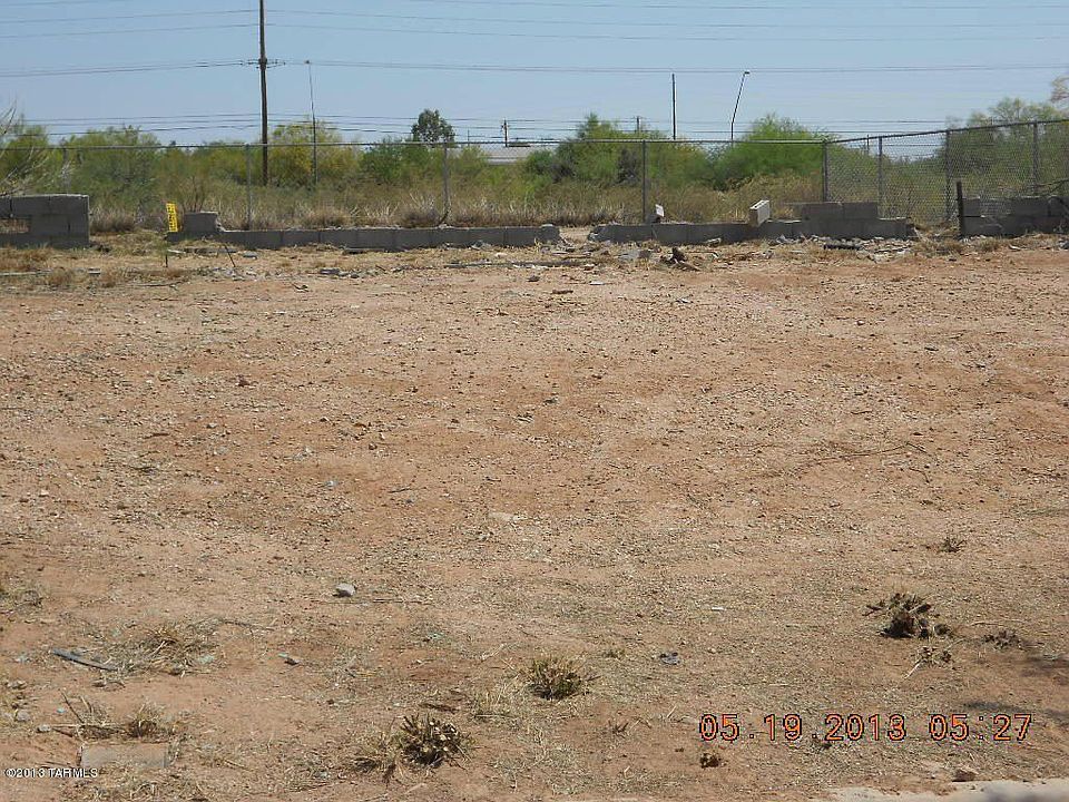 1st image of 2834 E Treat Pl