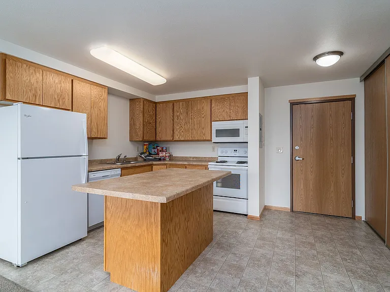 Desoto Estates — Photo 6