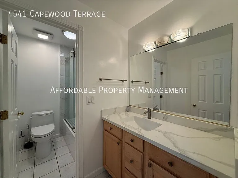 4541 Capewood Ter — Photo 8