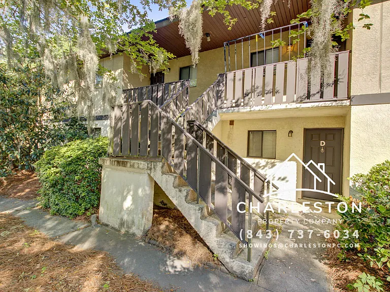 2955 Dove Haven Ct #G — Photo 1