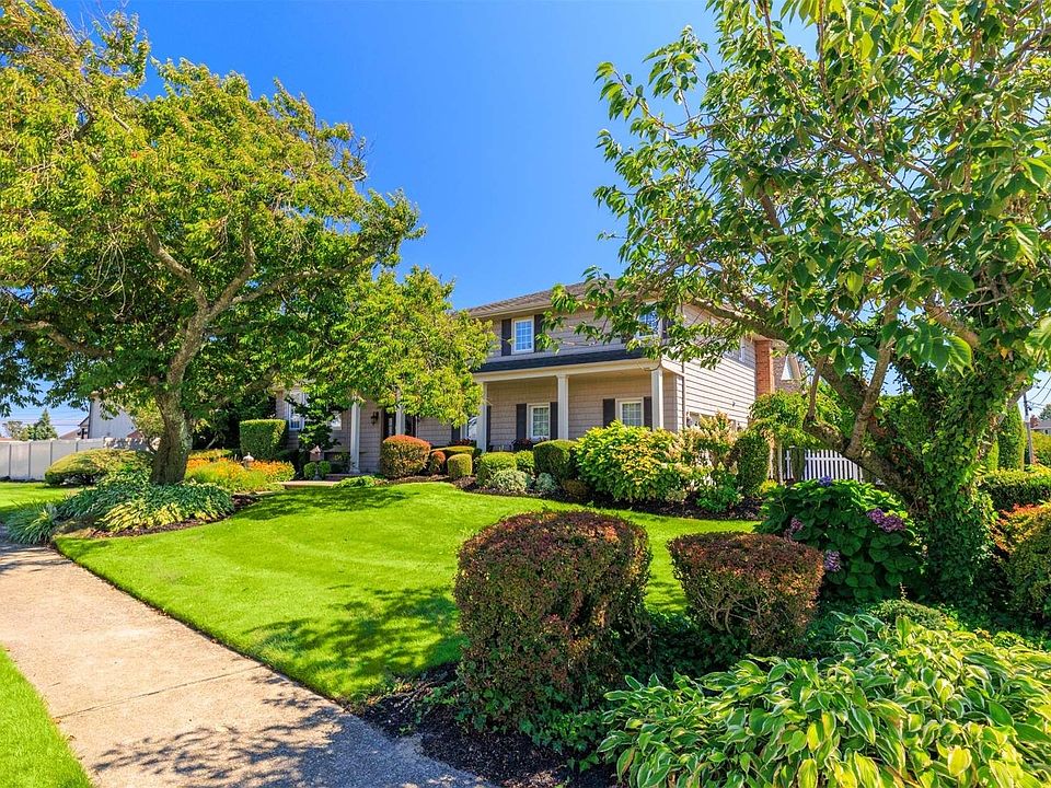 1st image of 261 Harbor Lane