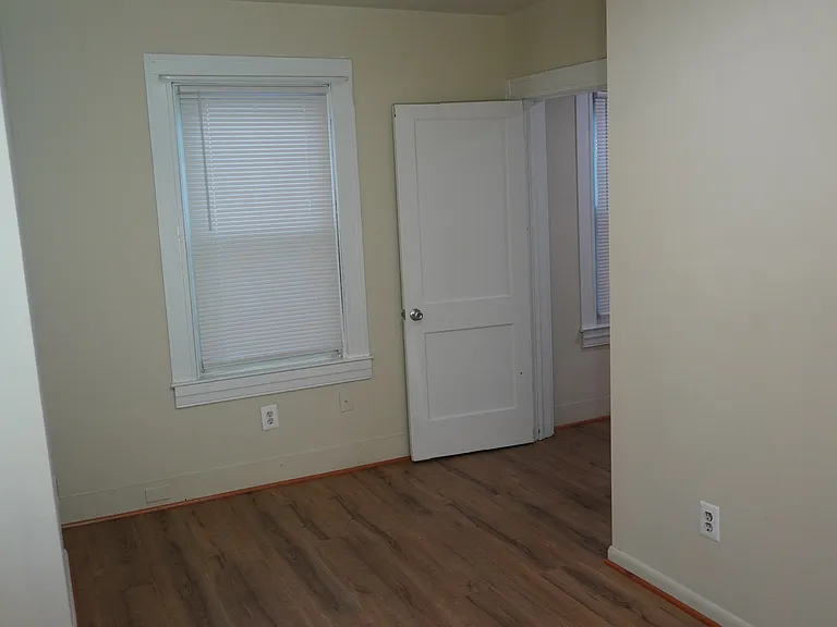 217 Center St — Photo 30