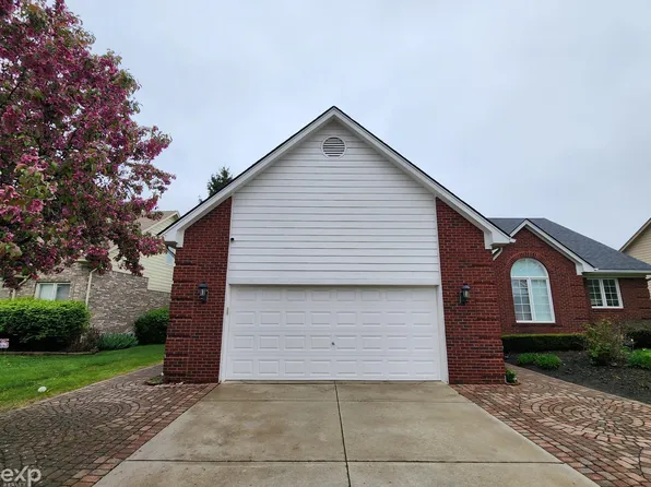 19913 Mapleton Drive, Macomb Township, MI 48044