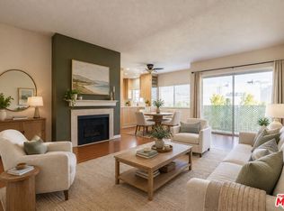 5135 Zelzah Ave APT 305, Encino, CA 91316