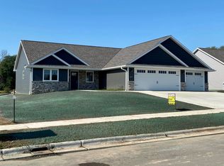 1135 Crescent Hill, Green Bay, WI 54313