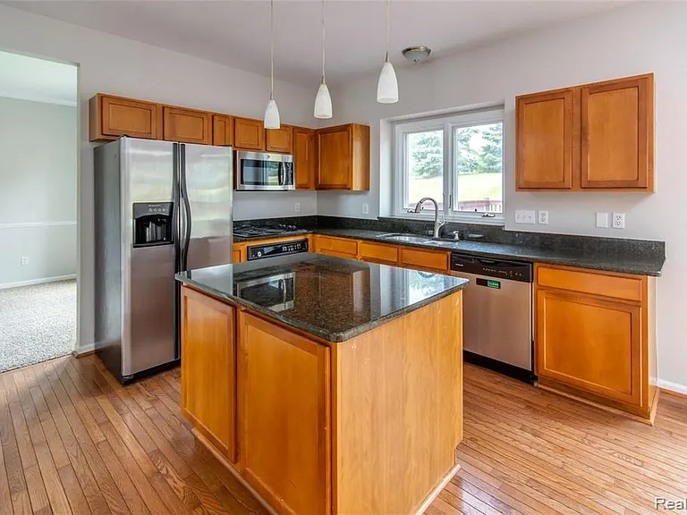 51334 W Hills Dr — Photo 12