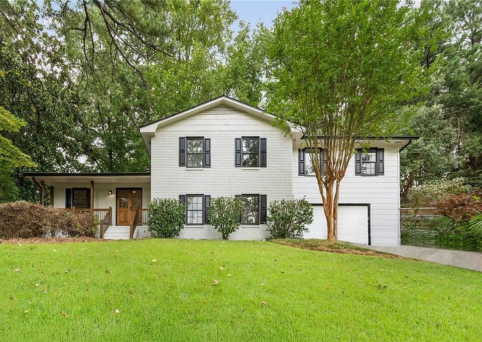 1st image of 3844 Lake Dr SE