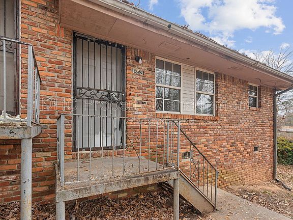 2nd image of 6521 Raymond Dr
