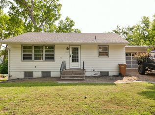 1701 Hancock St, Bellevue, NE 68005