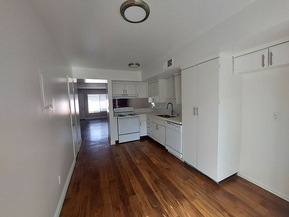 4th image of 10860 Magnolia St #56-C