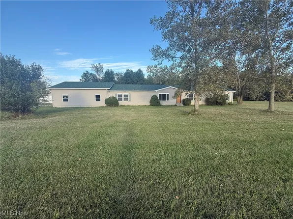 1184 Section Line Rd #30, Bellevue, OH 44811