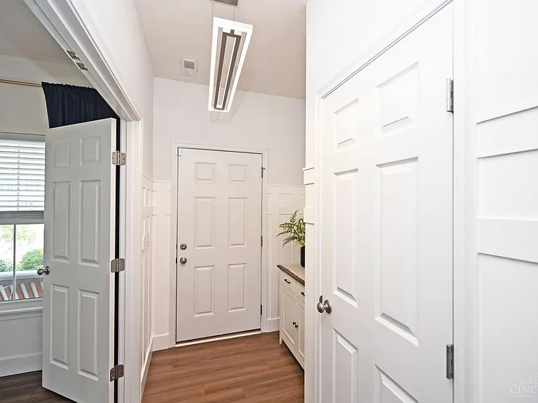 5595 Noble Ct — Photo 60