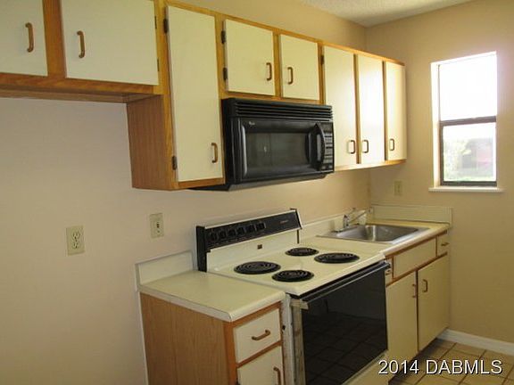 3rd image of 202 Northshore Dr #A