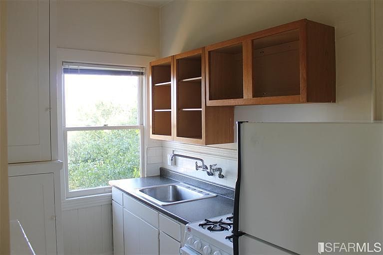 2nd image of 914 Wisconsin St
