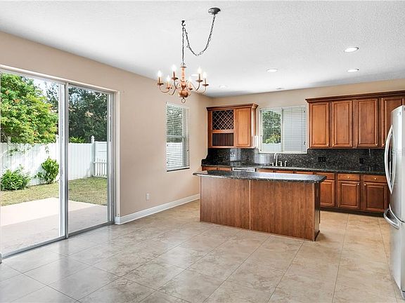 4th image of 1279 Blackwater Pond Dr
