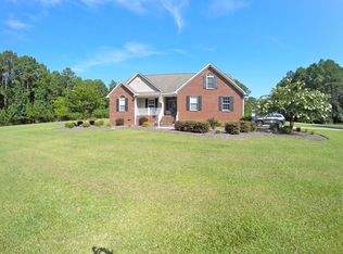 600 Stately Pines Rd, New Bern, NC 28560