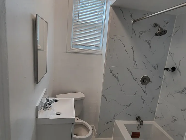 397 Rector St #2 — Photo 4